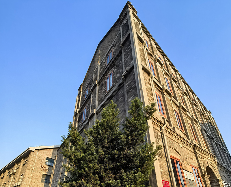 曾经的益新面粉厂制粉大楼。人民网记者 汪瑞华摄