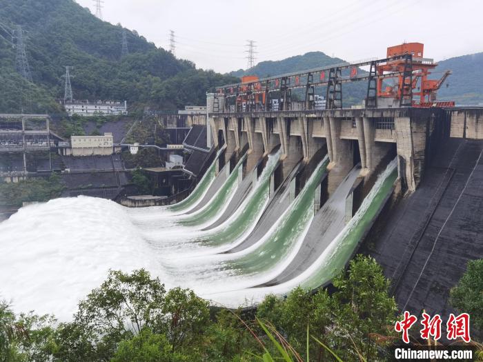 浙江发出梅雨防御第2号指挥长令