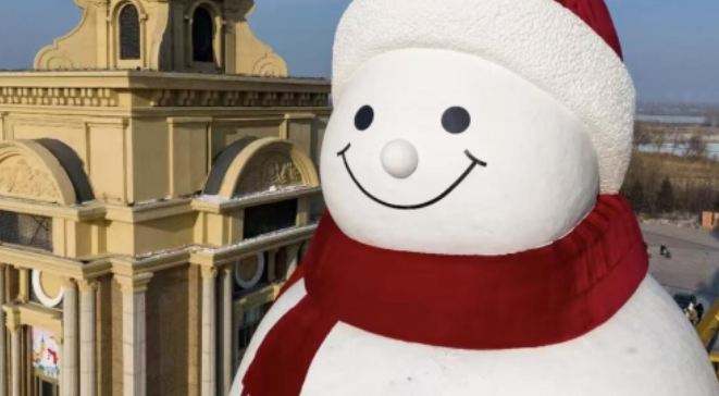 新华网文化观察丨一个雪人的网红诞生记