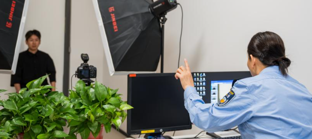 &ldquo;一窗&rdquo;吹来便民风&mdash;&mdash;安徽政务服务改革一线观察