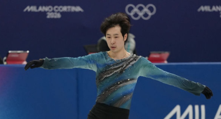 冬奥会｜全天综合：苏翊鸣夺中国首枚奖牌 东道主老将速滑破纪录