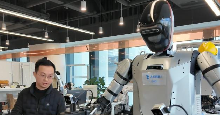 新华视点丨AI引领就业新风向 新职业激发新活力